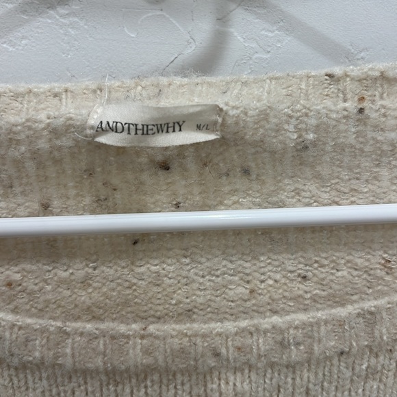 Women’s sweater - Picture 2 of 2